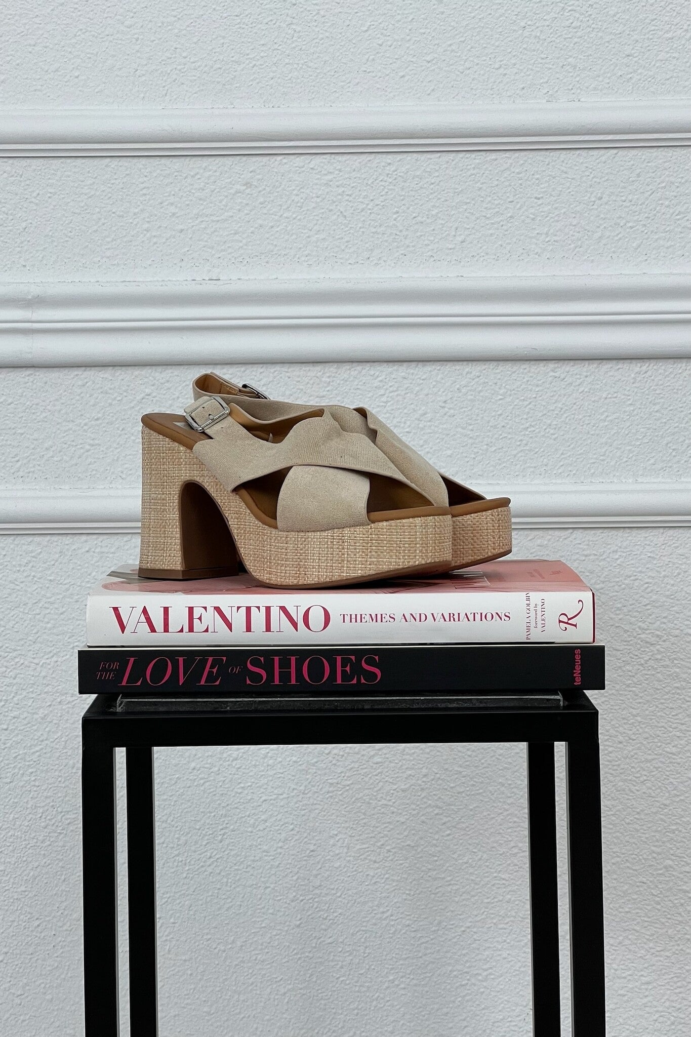 Summer Plateau Heels - Beige – Lots of Goodies